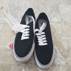 Brand new flats canvas sneakers
